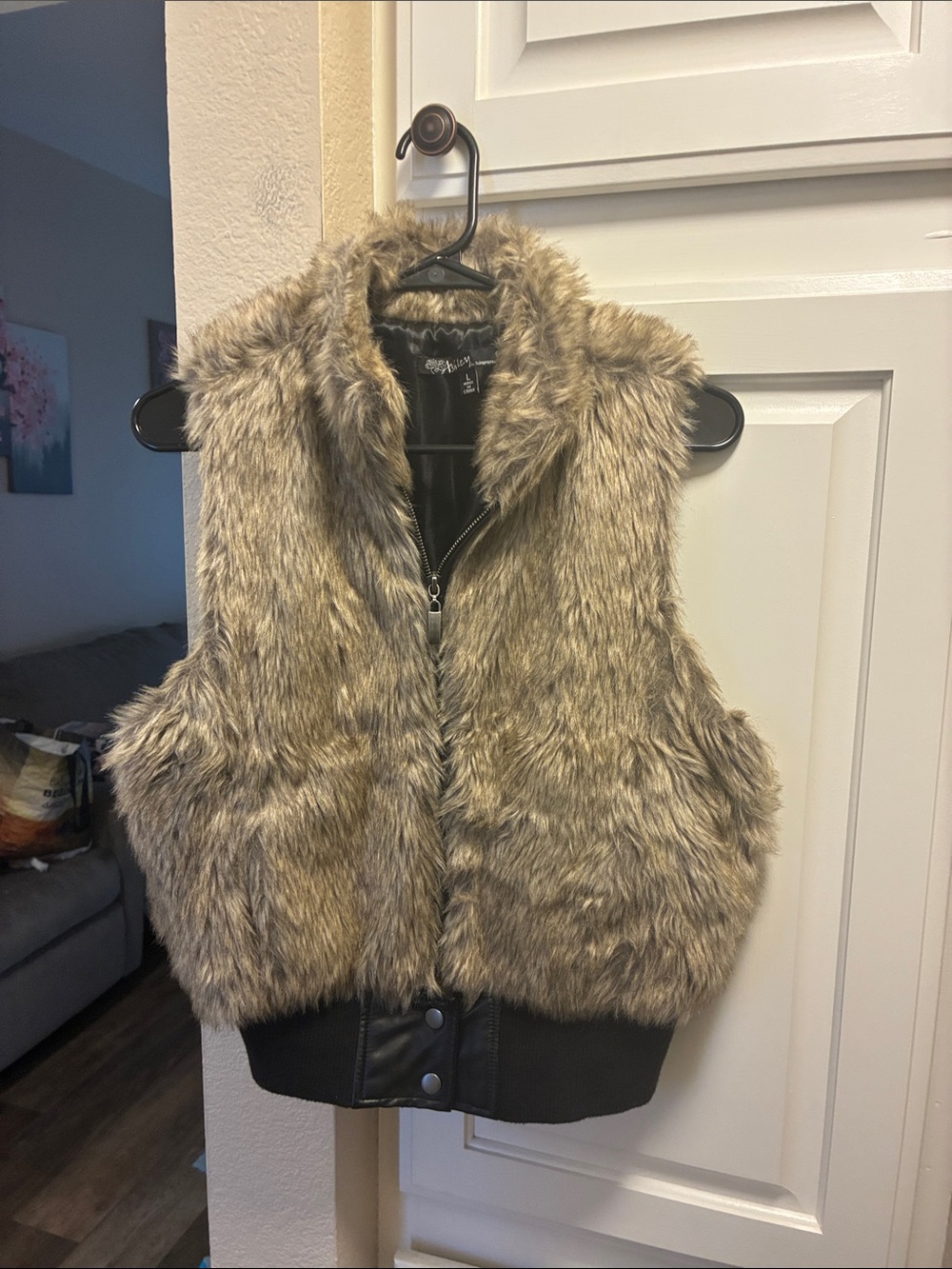 Ashley By 26 International tan Faux Fur zip up Vest with black Ribbed Hem